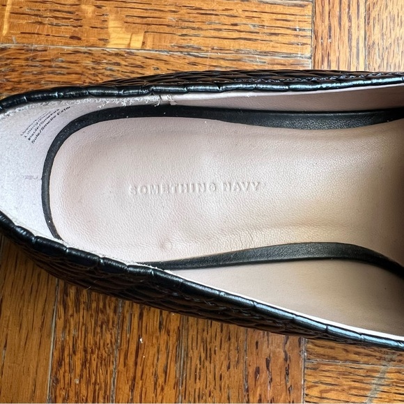 Something Navy Black Croc Style Leather Square Toe Loafers, Size 5.5 - Picture 4 of 7